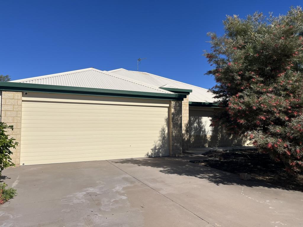12 Jacamar Dr, Northam, WA 6401