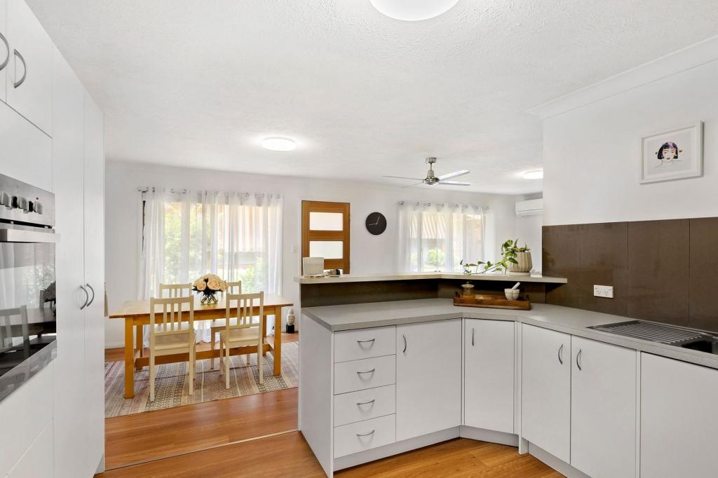 31/172 Barrier Reef Dr, Mermaid Waters, QLD 4218
