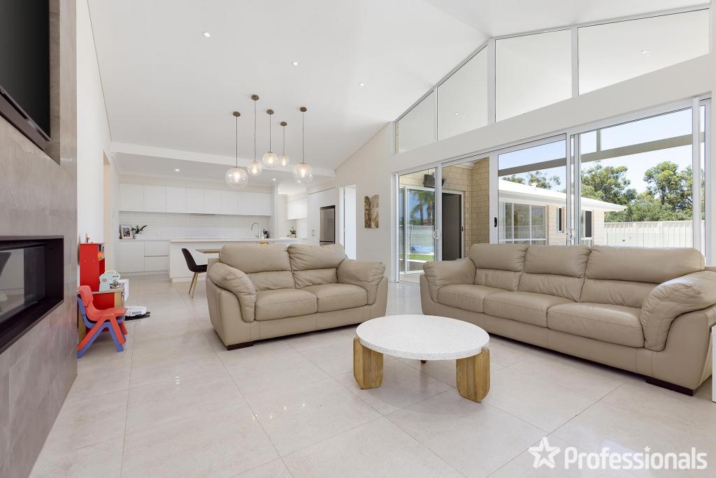 34 Newcomen Rd, Stirling, WA 6021