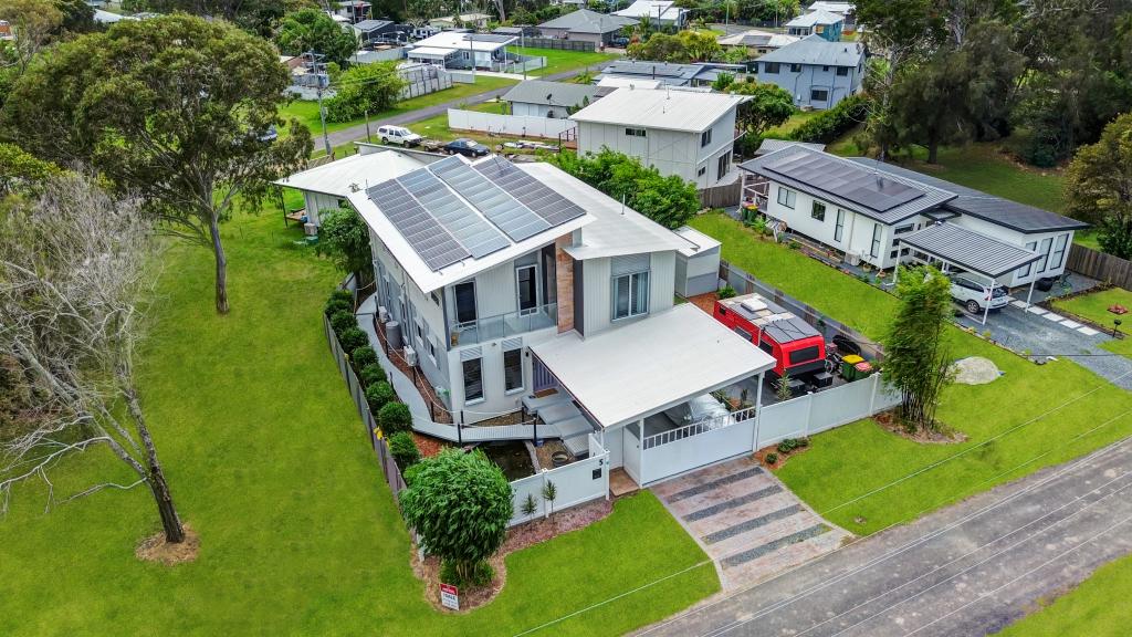 5 Cressy St, Macleay Island, QLD 4184