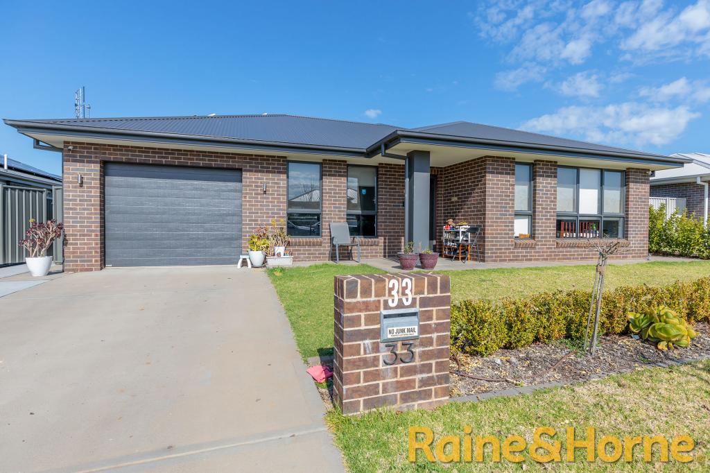 33 Bradford Cct, Dubbo, NSW 2830