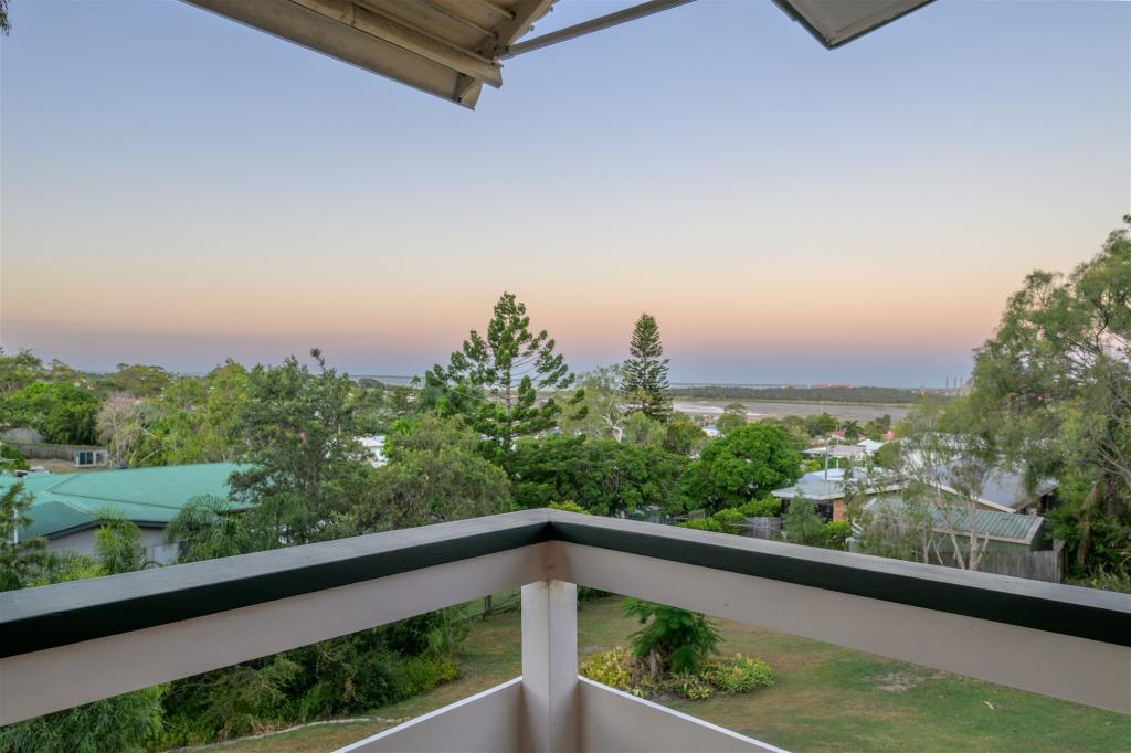 34 Roberts St, South Gladstone, QLD 4680