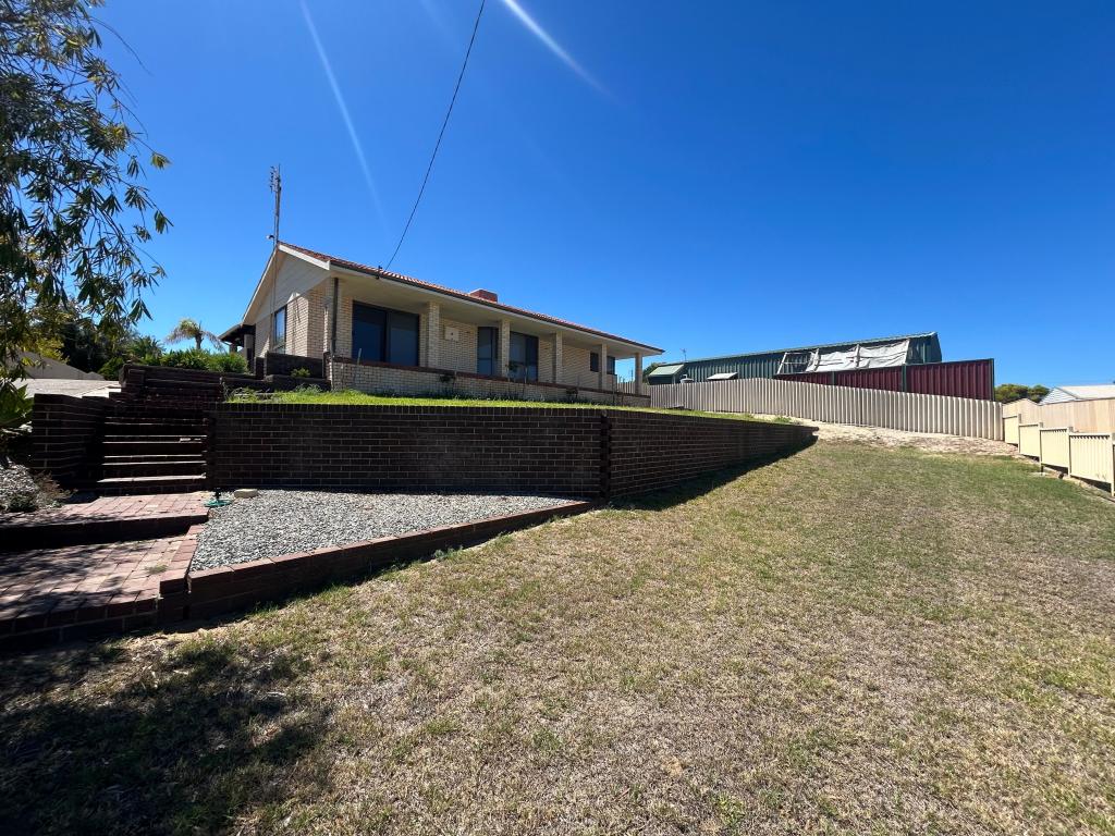 7 Nairn Ct, Port Denison, WA 6525