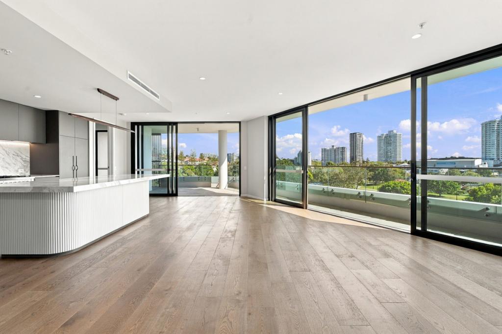 501/4 Carmichael Cl, Coolangatta, QLD 4225