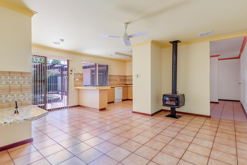 19 Bebington Ct, Wilson, WA 6107