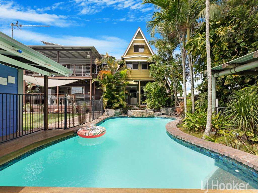 6 Bruce St, Torquay, QLD 4655