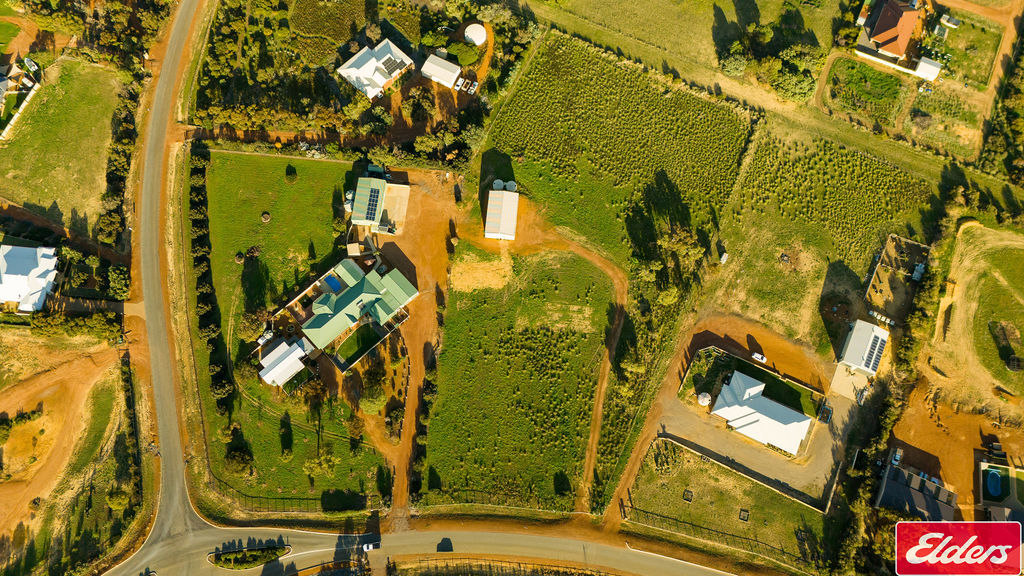 304 Eliza Shaw Dr, White Peak, WA 6532