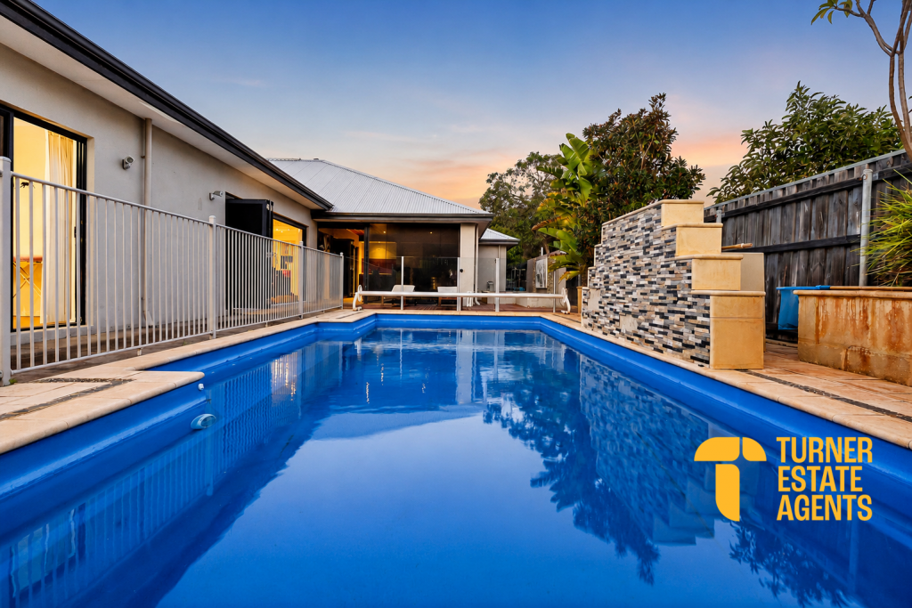 15 Farnborough Pkwy, The Vines, WA 6069