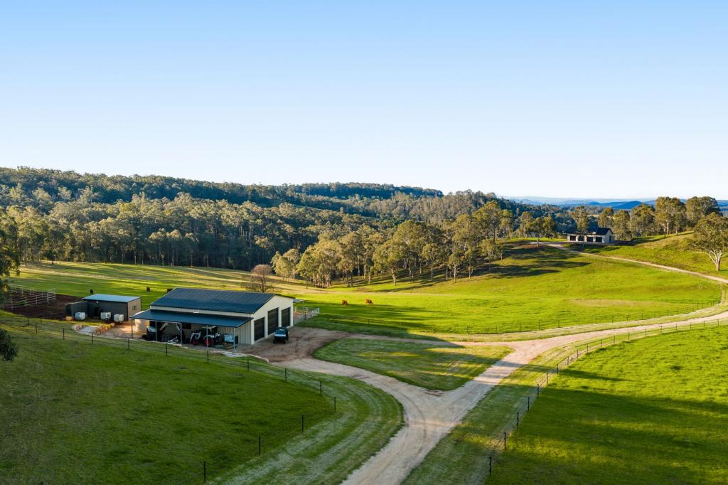 'PINE VALLEY RANCH'/176 MCMULLEN RD, HAMPTON, QLD 4352