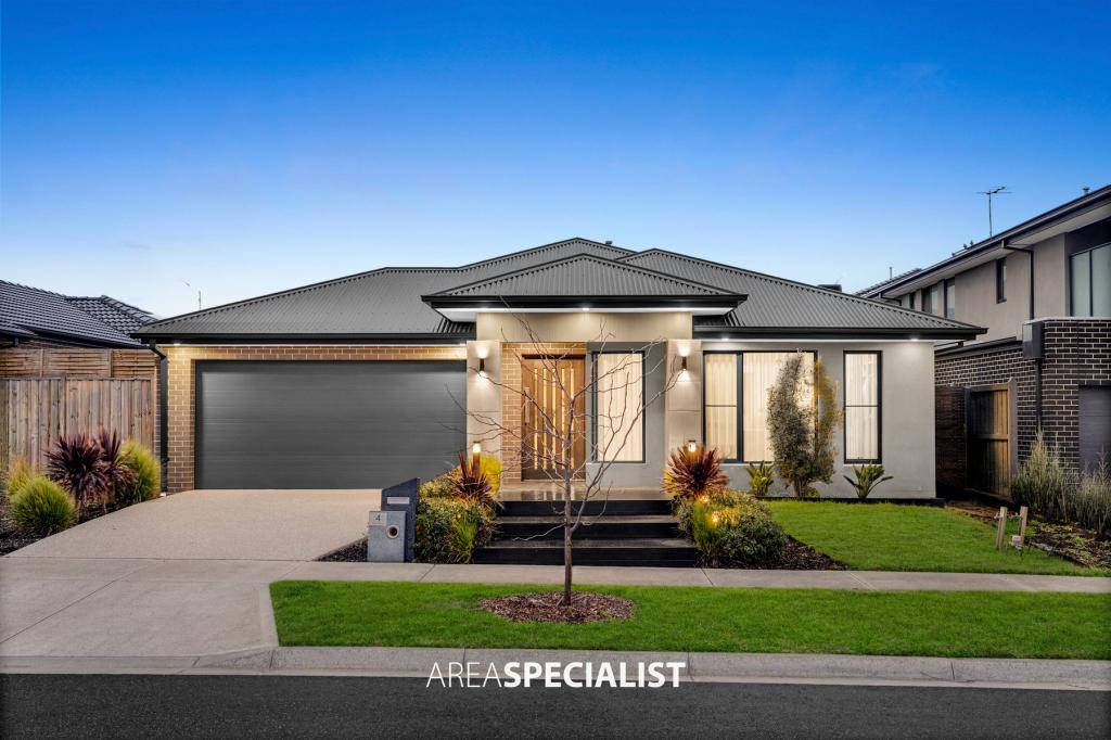 4 ZEBU DR, CLYDE NORTH, VIC 3978