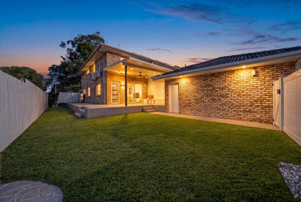 1/2 Snowgum Ct, Burleigh Waters, QLD 4220