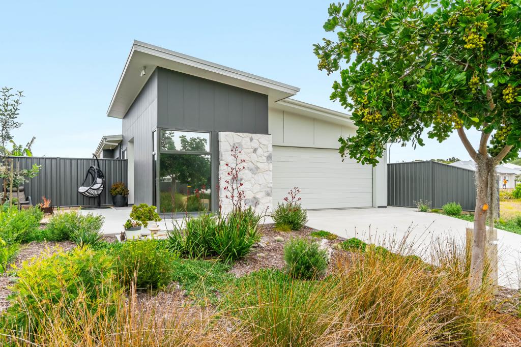 16 Laurie Dr, Iluka, NSW 2466