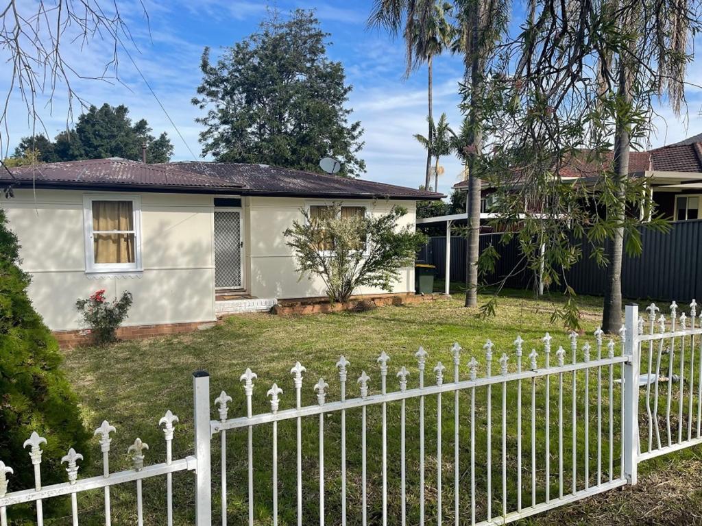 7a Parkham St, Chester Hill, NSW 2162