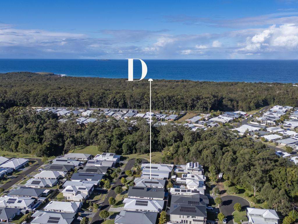 10 Jasmine Cl, Sapphire Beach, NSW 2450