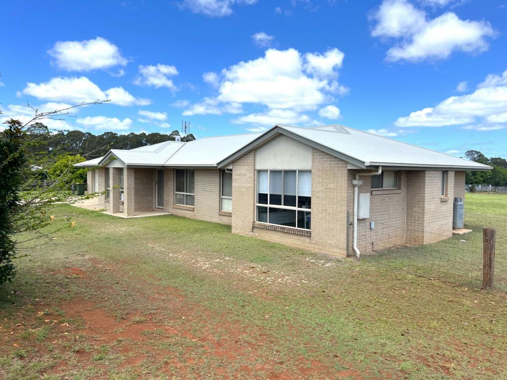 30-32 Premier Dr, Kingaroy, QLD 4610