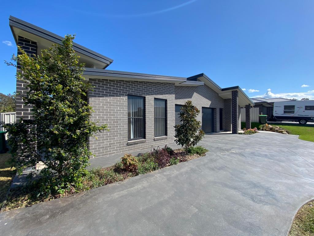 2/23 Pyrus Dr, Taree, NSW 2430