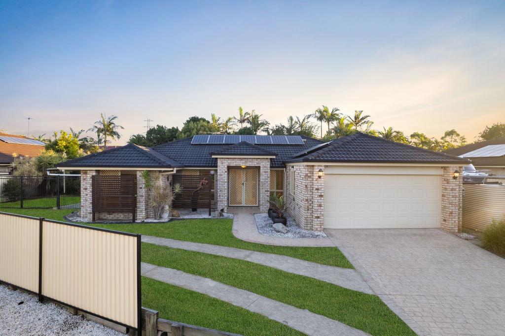 41 BLUE WREN PL, HERITAGE PARK, QLD 4118
