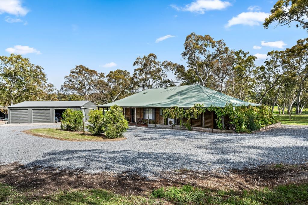 68 Lucky Hit Rd, Birdwood, SA 5234