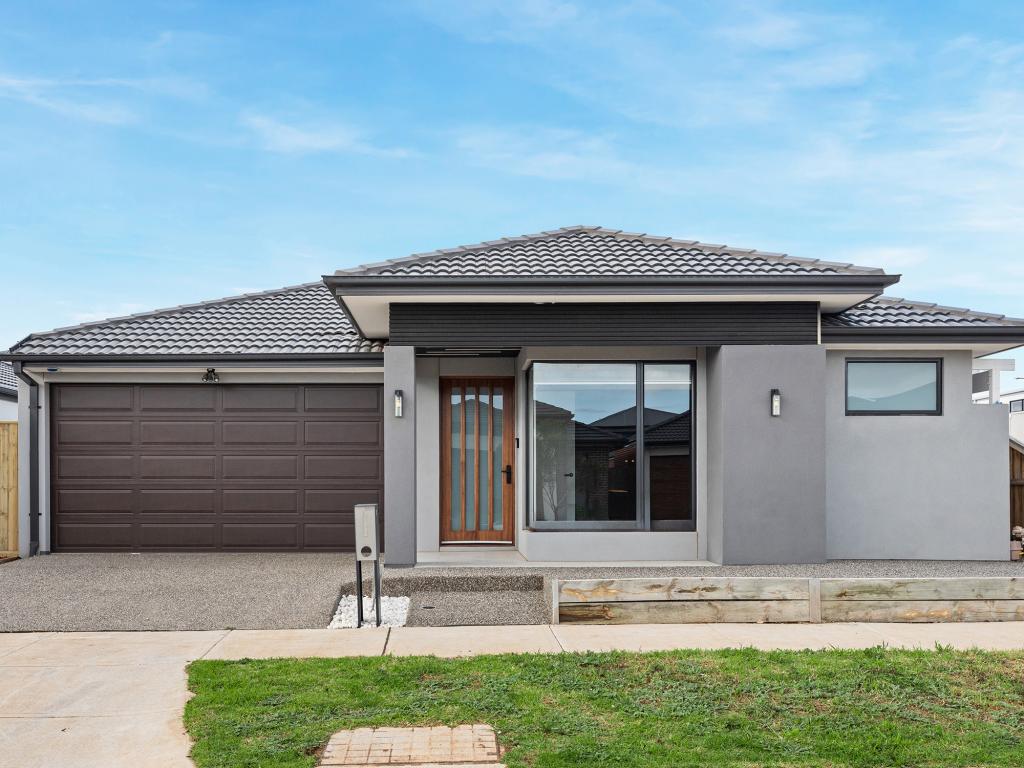 4 SCOTTY RD, DEANSIDE, VIC 3336