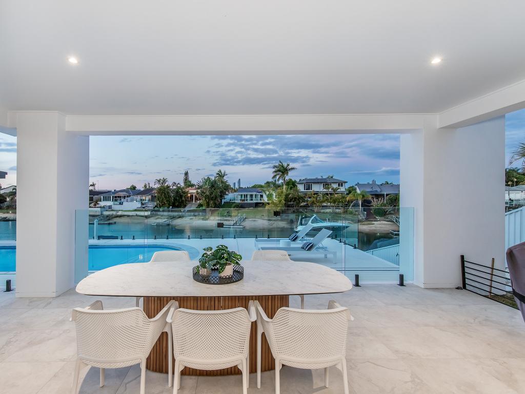 5 Blair Athol Cres, Bundall, QLD 4217