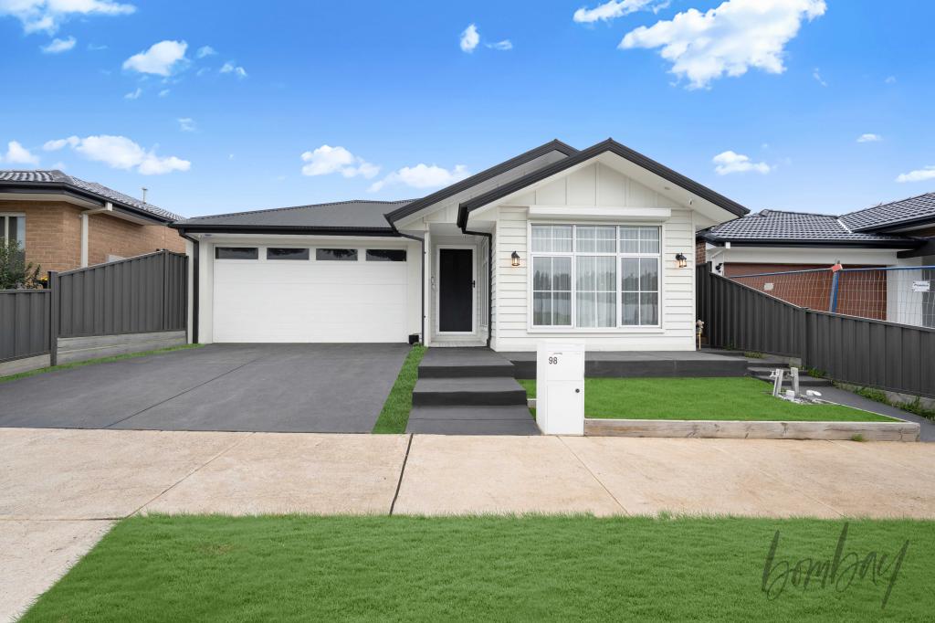 98 ARCTURUS DR, KALKALLO, VIC 3064