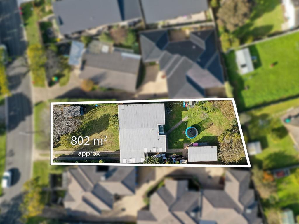 32 Warranilla Ave, Rosebud, VIC 3939