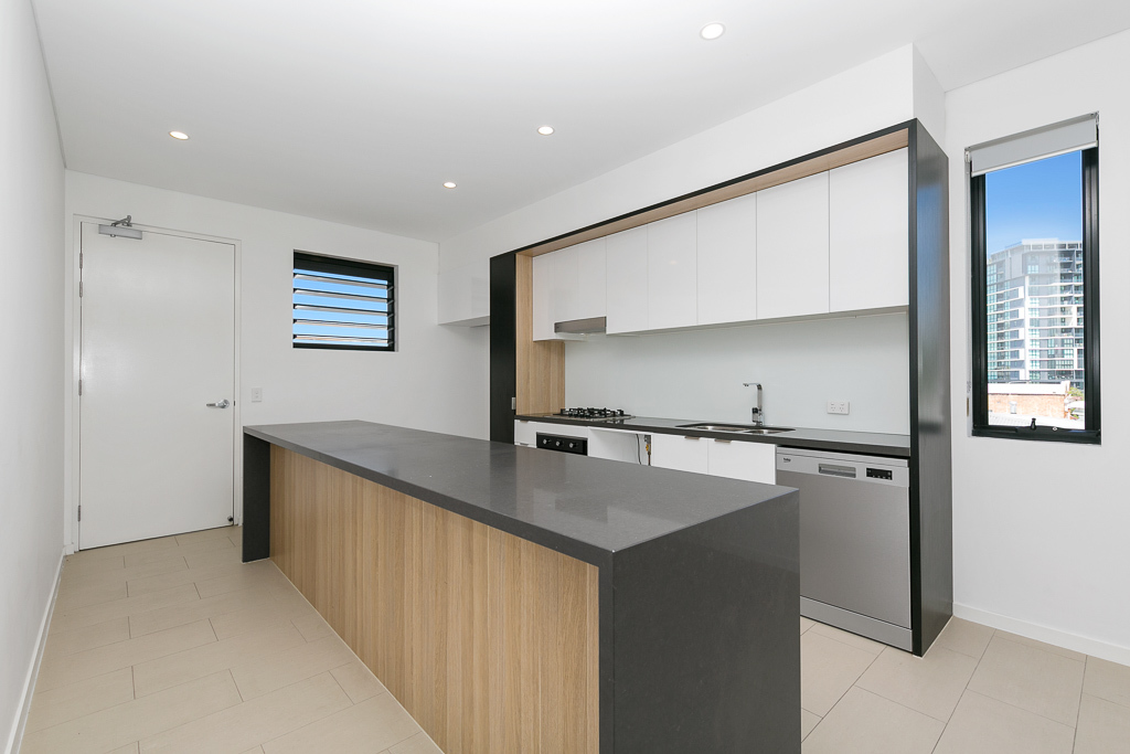 4/366 Sandgate Rd, Albion, QLD 4010
