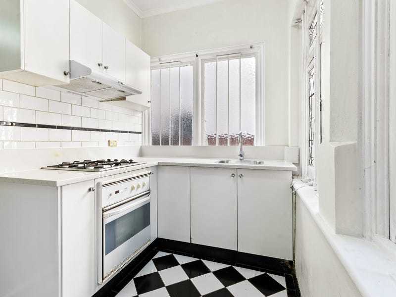 2/18a Railway Pde, Burwood, NSW 2134