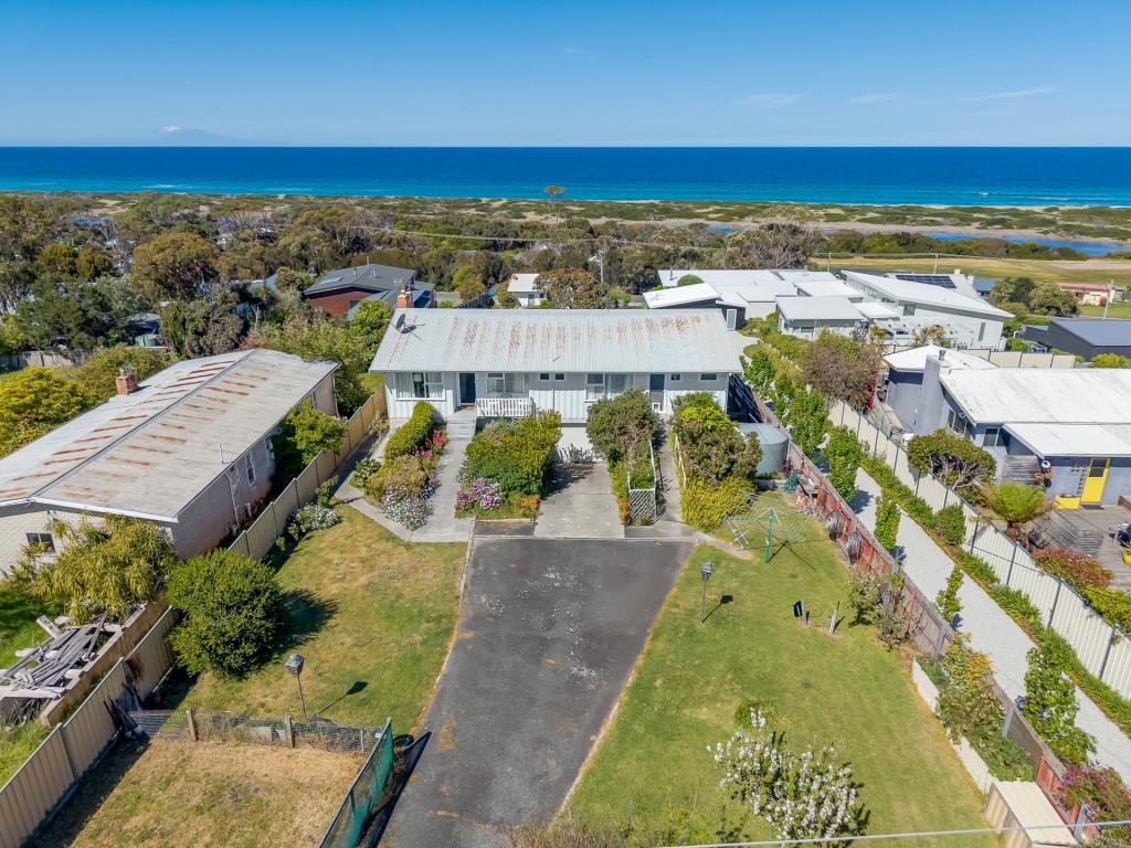 9 George St, Scamander, TAS 7215