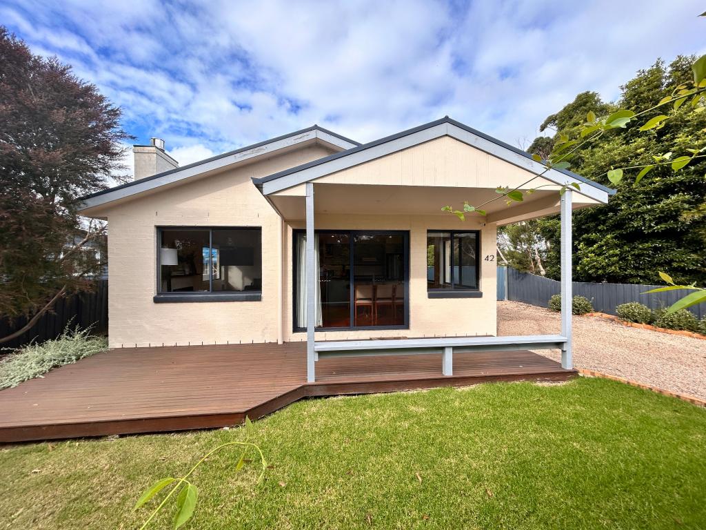 42 Grandview Gr, Inverloch, VIC 3996