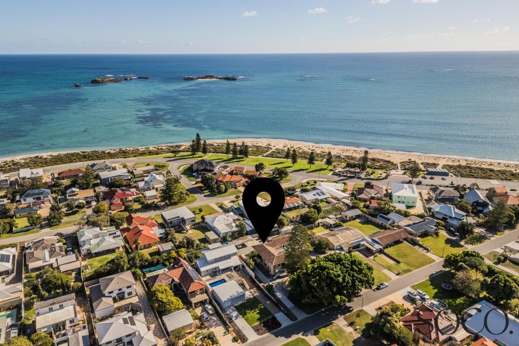 2/9-11 Gloucester Ave, Shoalwater, WA 6169