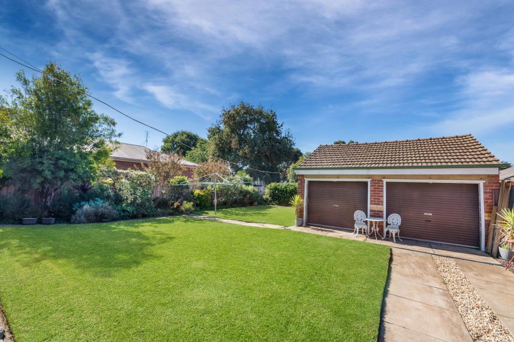 84 Haverfield St, Echuca, VIC 3564