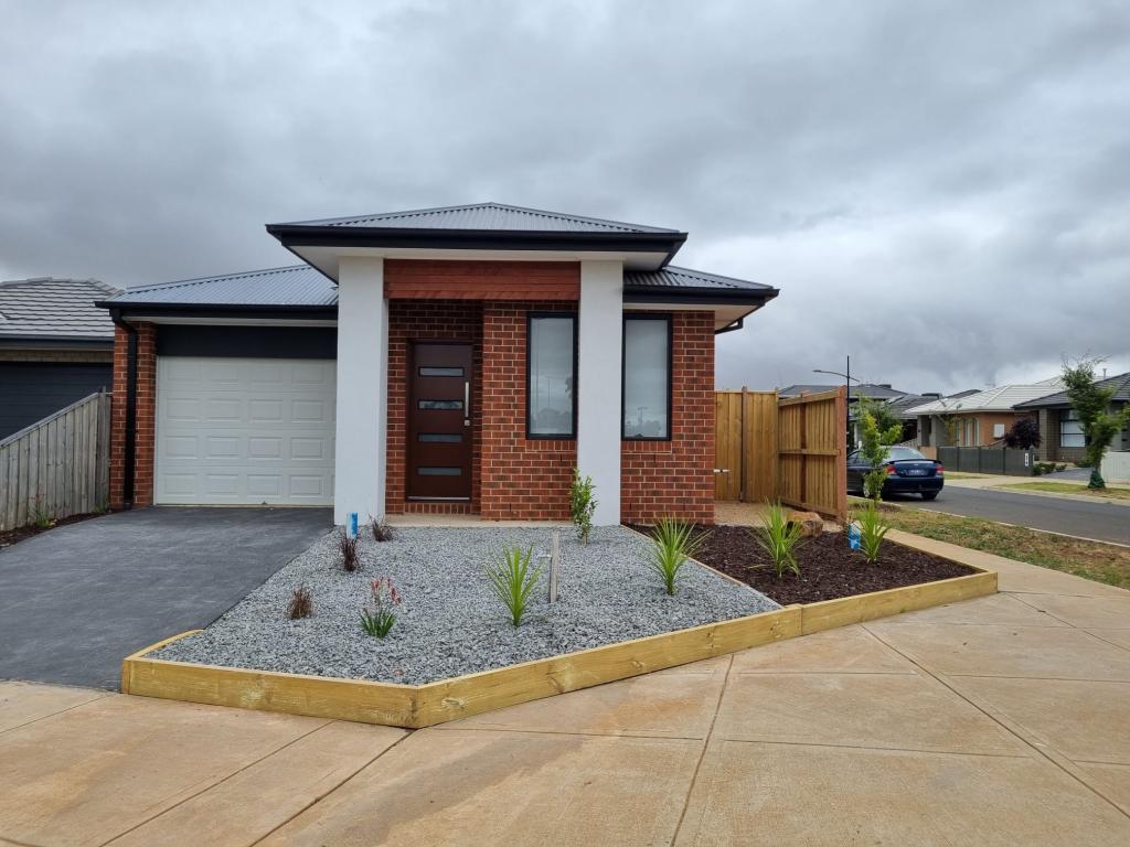 119 Hemingway Dr, Rockbank, VIC 3335