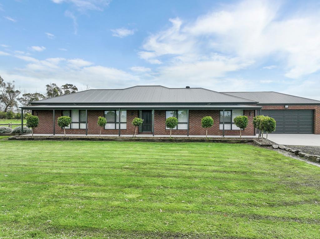 9 Alexanders Rd, Elingamite, VIC 3266