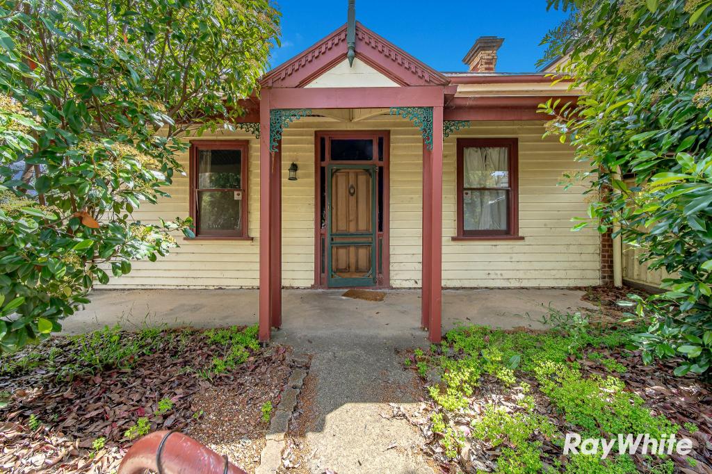 12 Breen St, Quarry Hill, VIC 3550