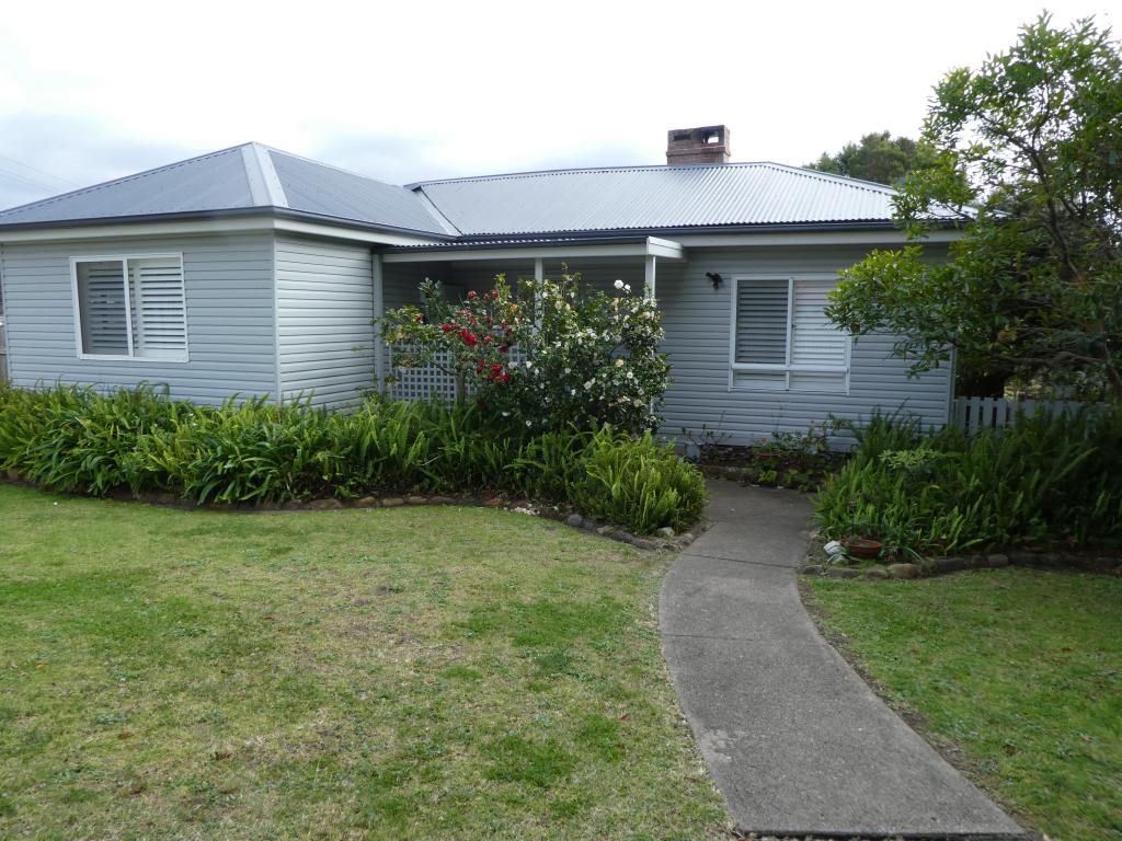 25 Mitchell St, Eden, NSW 2551