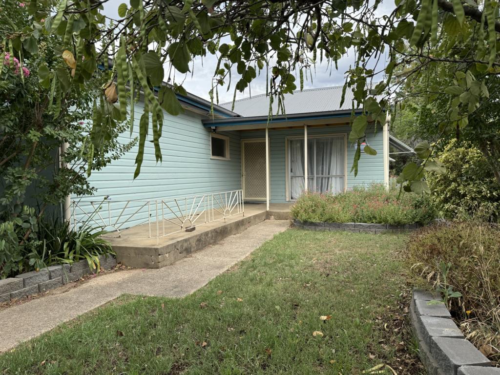 72 Mathews St, West Tamworth, NSW 2340