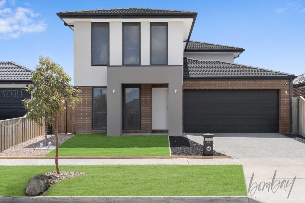 37 MADURA PROM, MICKLEHAM, VIC 3064