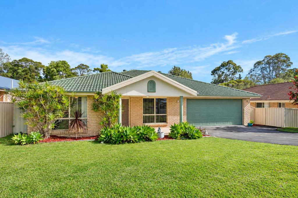 9 Emerald Dr, Meroo Meadow, NSW 2540