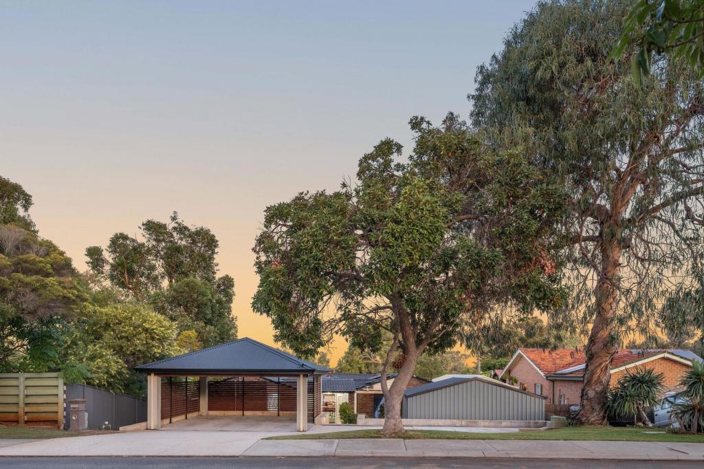 24 Shardlow Loop, Carine, WA 6020