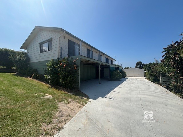 6 Grandview Rd, Lakes Entrance, VIC 3909