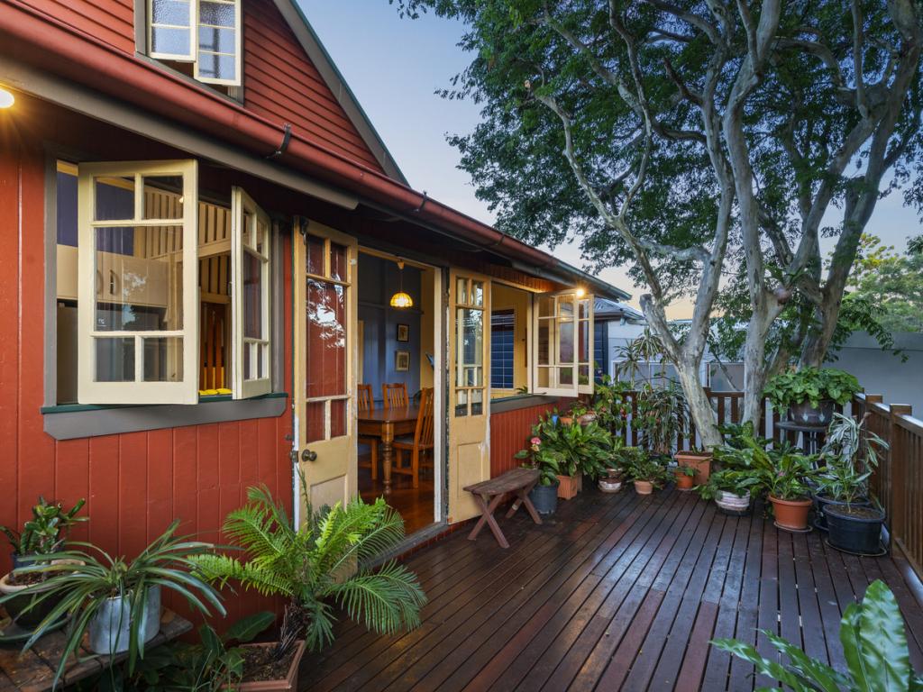 17 Gloucester St, Highgate Hill, QLD 4101