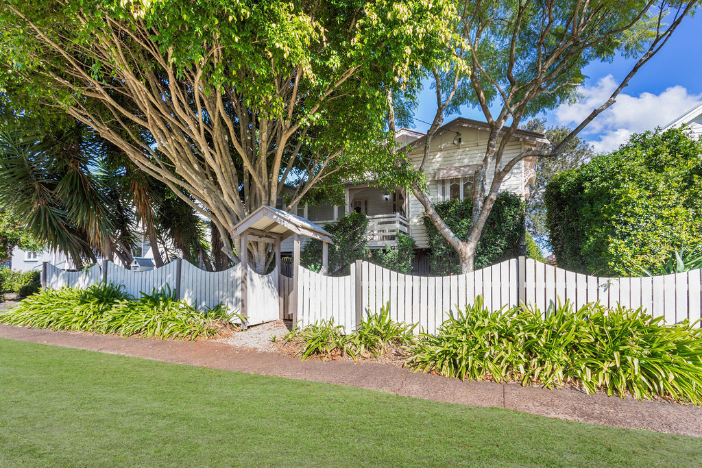 18 Eton St, East Toowoomba, QLD 4350