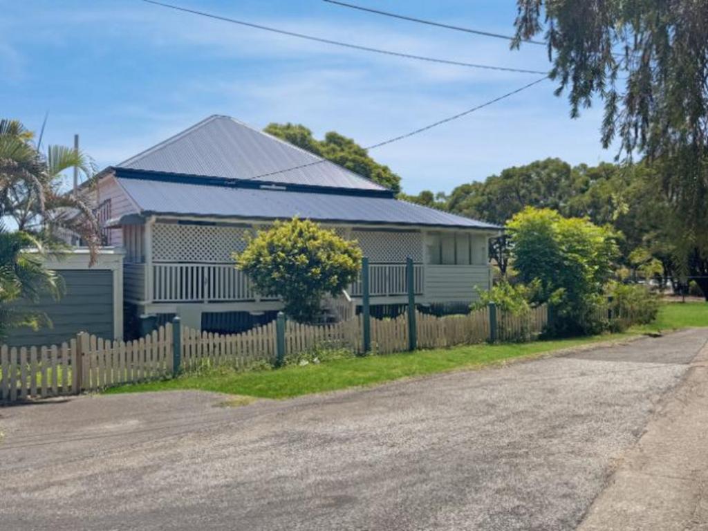 1b Barry St, East Ipswich, QLD 4305