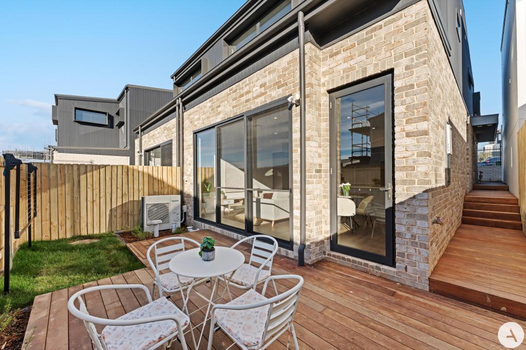 16 Leader St, Googong, NSW 2620