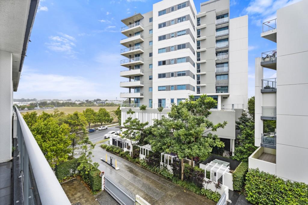 307/2 EAST QUAY DR, BIGGERA WATERS, QLD 4216