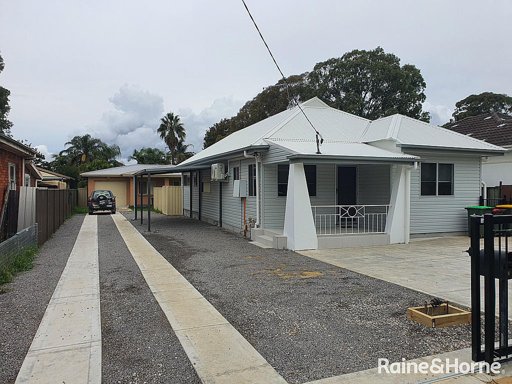 17 Redfern St, Ingleburn, NSW 2565