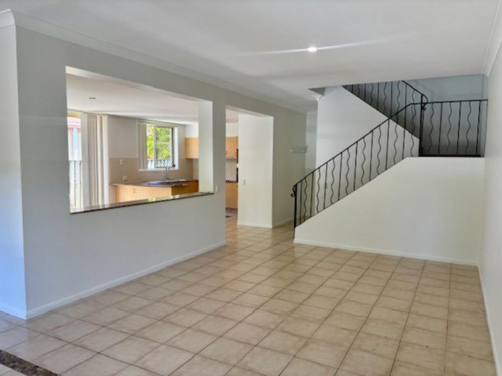 2/47 Bayswater Ave, Varsity Lakes, QLD 4227