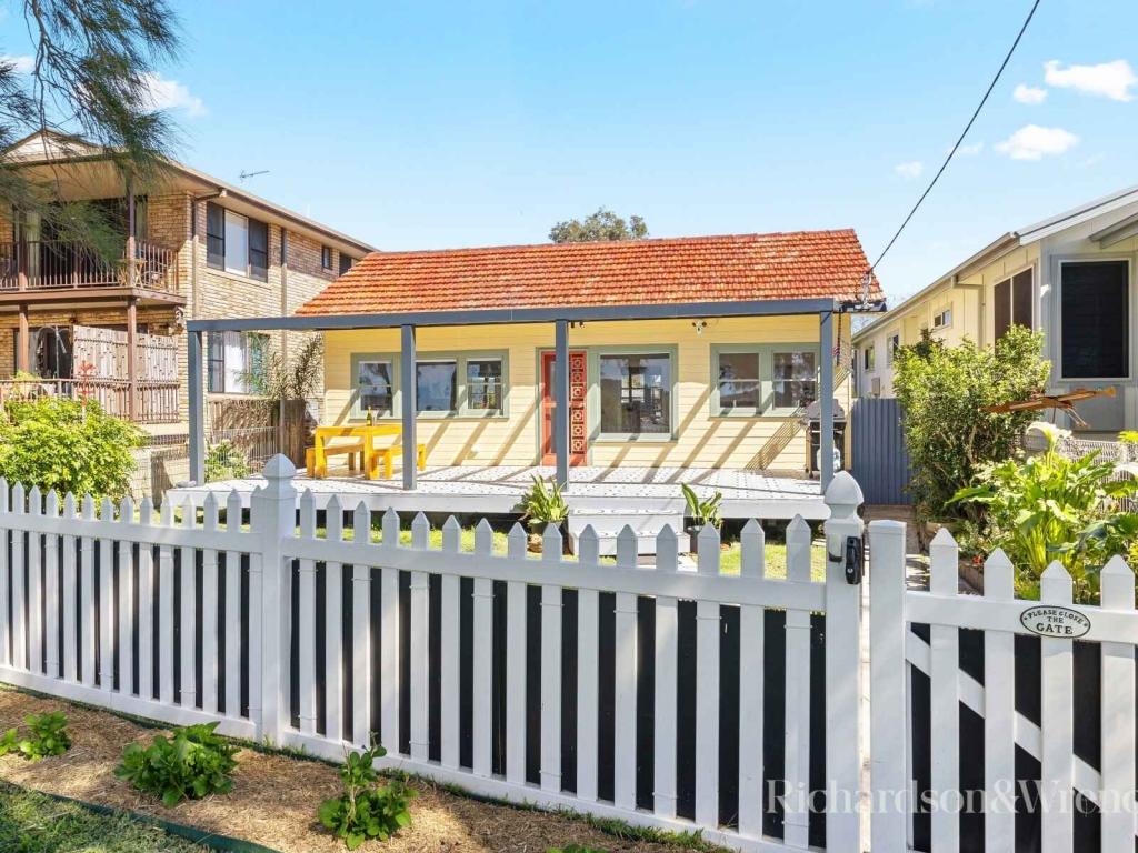 2a Bowden Rd, Woy Woy, NSW 2256