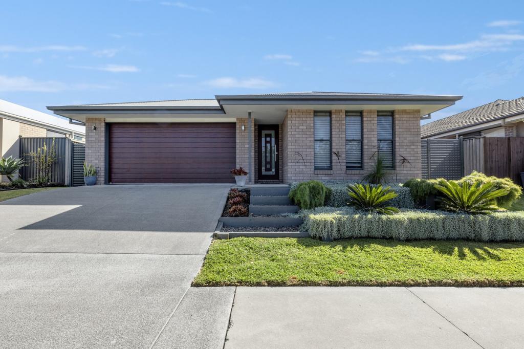 13 Graduation St, Thrumster, NSW 2444